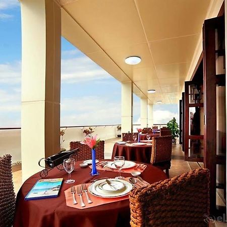Haiyue Bay Holiday Hotel 싼야 외부 사진